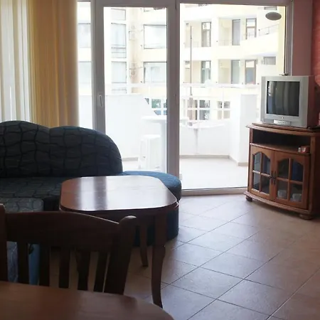Barco Del Sol 27 One Bed Lägenhet Slăntjev Brjag